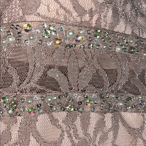 Dress - Picture 4 of 6